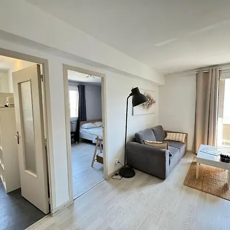 Апартаменты Proche Cezeaux - Leonblum Клермон-Ферран